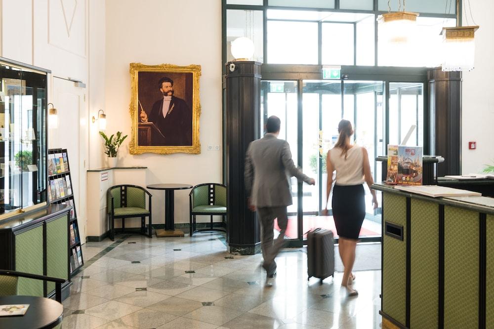Johann Strauss Hotel