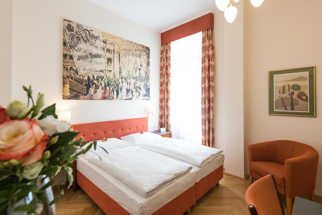 Johann Strauss Hotel 4*