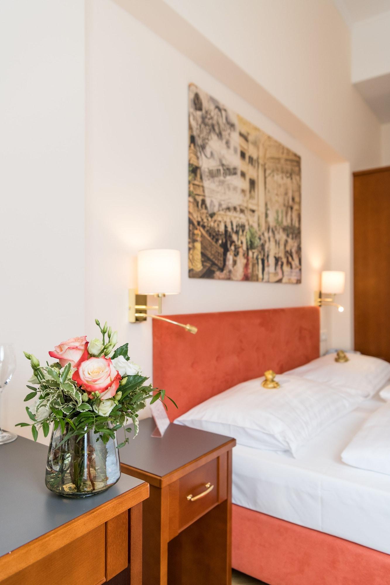 Johann Strauss 4*