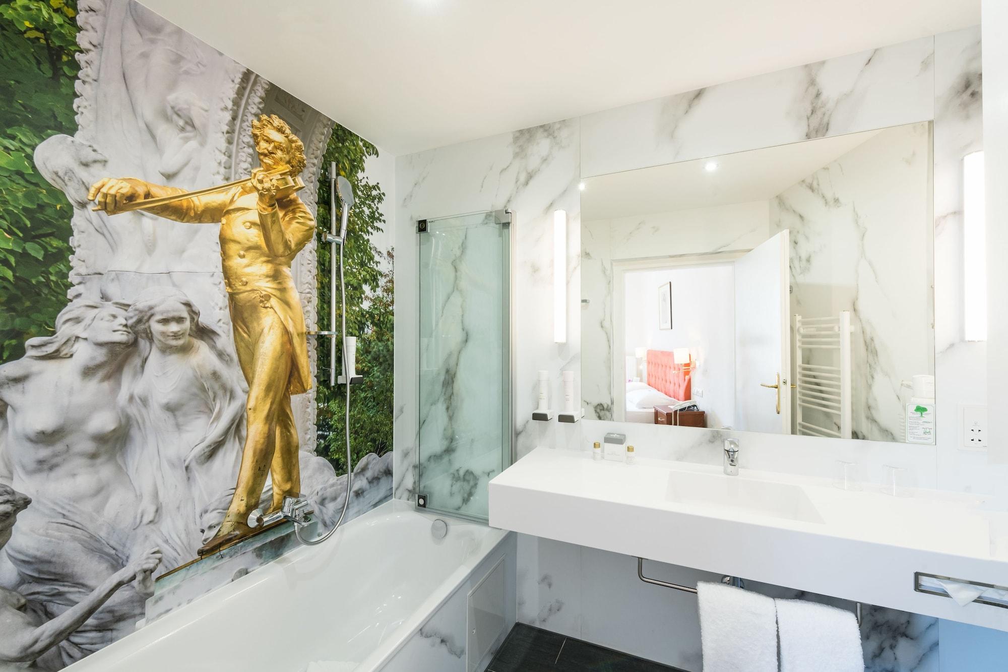 Johann Strauss 4* Viena