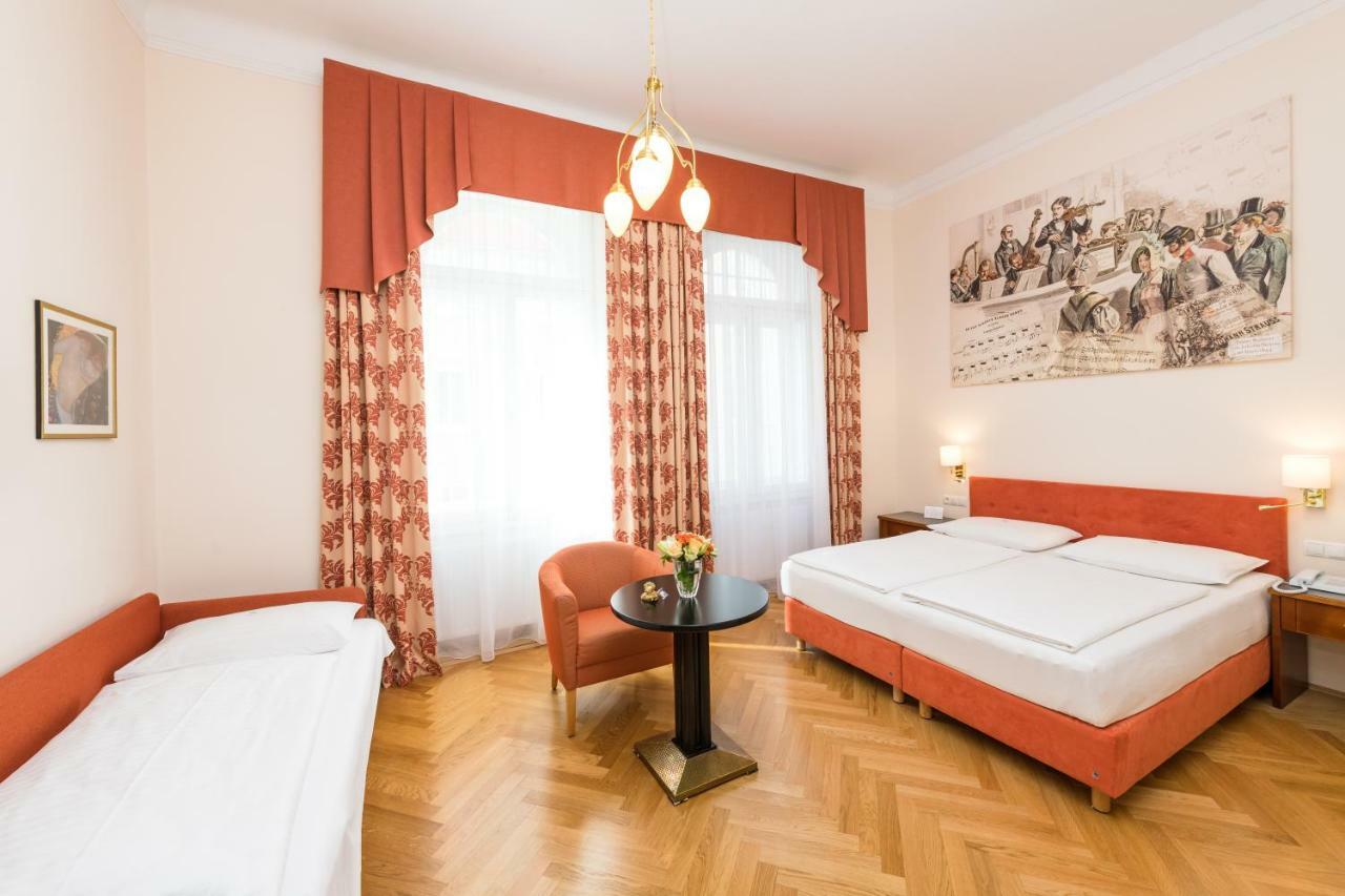 Johann Strauss Hotel 4*