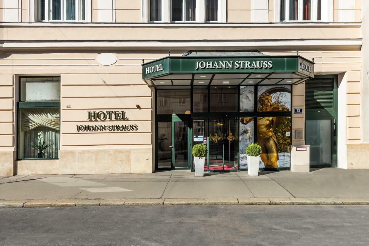 Johann Strauss 4* Viena