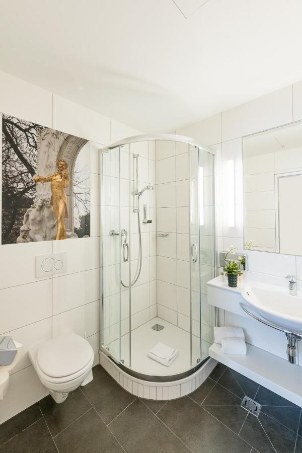 Johann Strauss 4* Wien